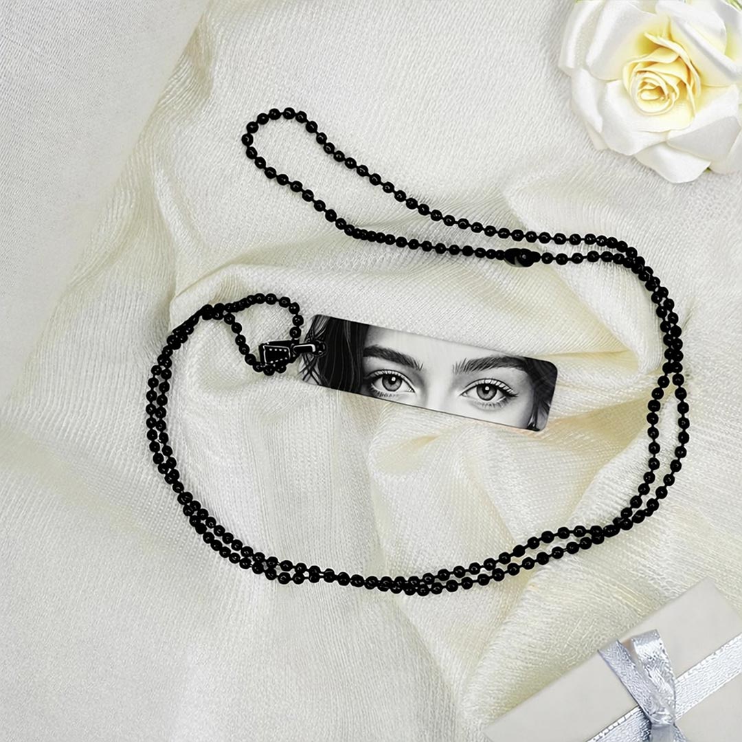 Personalized Eye Photo Bar Pendant Necklace – Custom Photo Vertical Charm Jewelry Gift for Girlfriend, Boyfriend & Couples | Love Craft Gifts