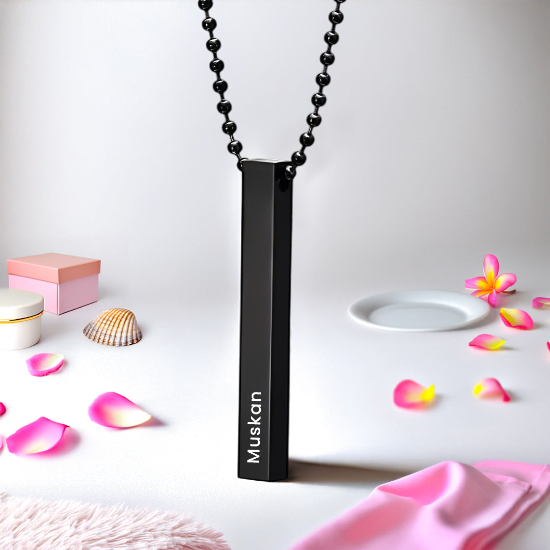 Personalized Bar Pendant – Elegant & Meaningful Jewellery