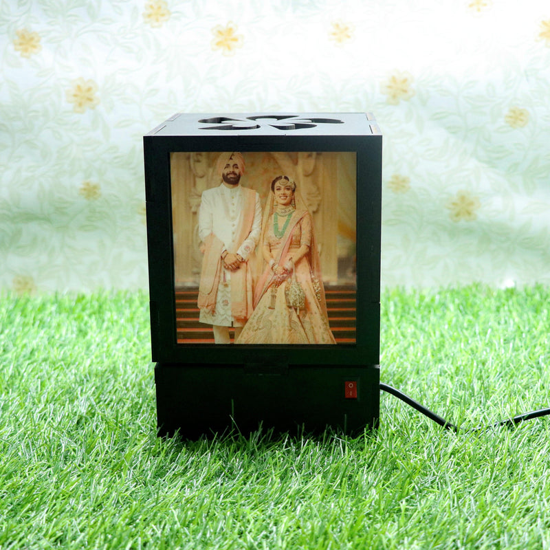 Customized Wooden Rotating Photo Lamp